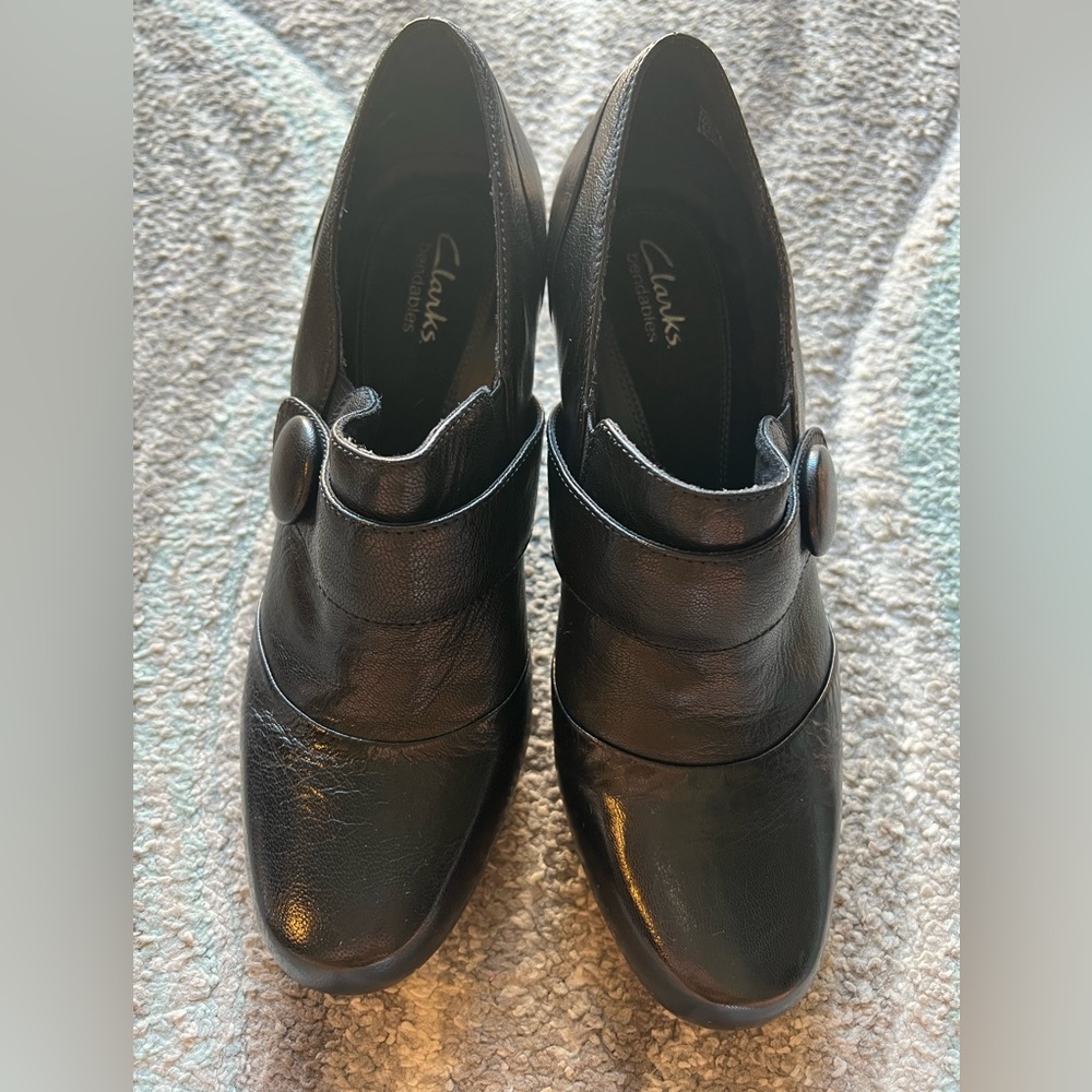 Clarks women’s size 9 Black Bendable’s - Picture 4 of 6